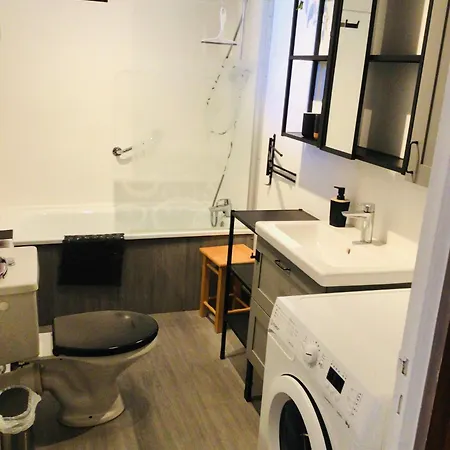 Entre Lacs Et Montagnes Les Angles (Pyrenees-Orientales)